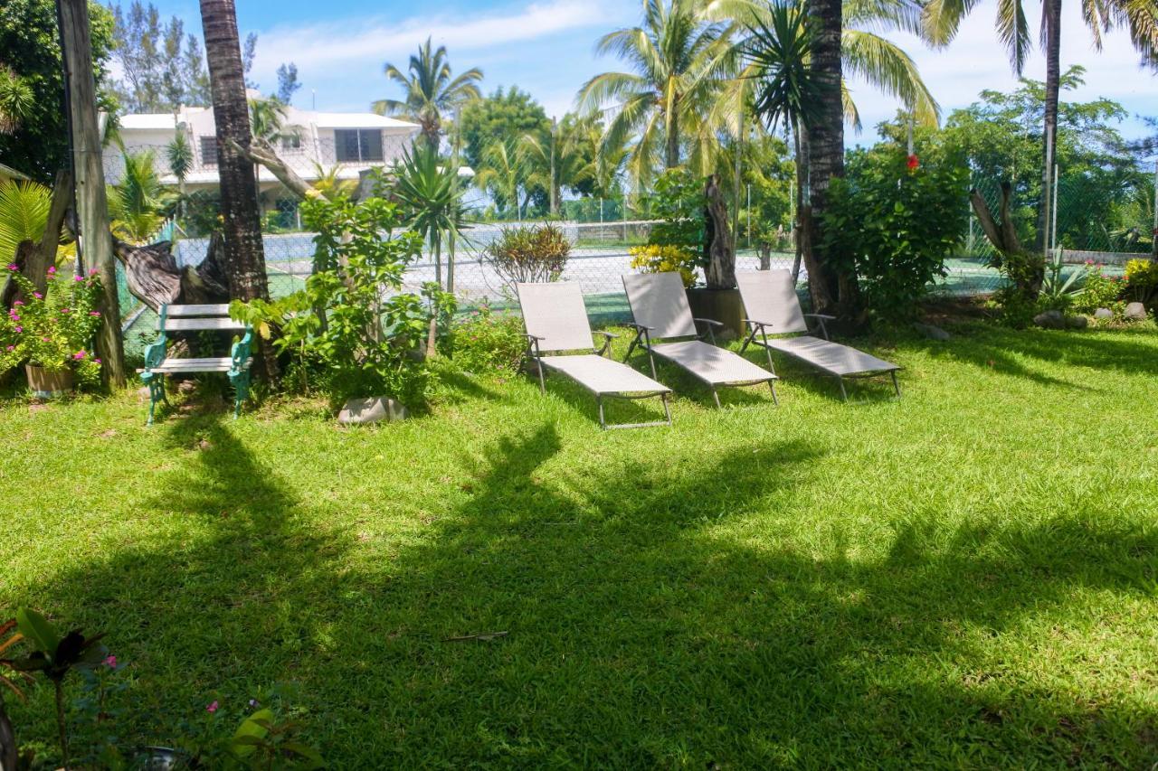 Villas Montserrat Wellness Center Guadalupe  Экстерьер фото